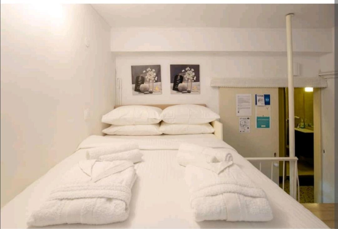 Acropolis Elegant Maisonette By Lodgespot أثينا المظهر الخارجي الصورة